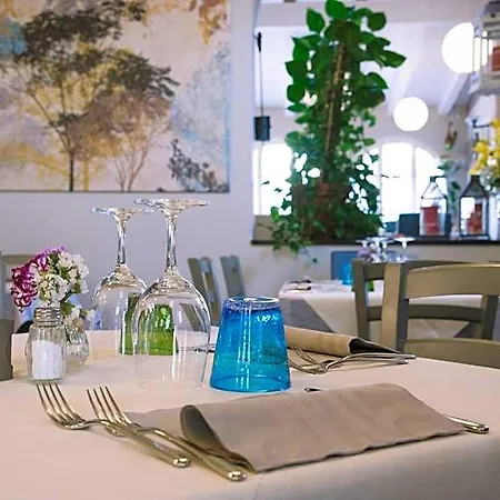 Antica Stallera קנוביו