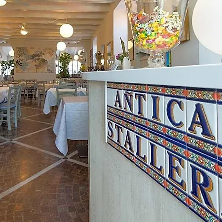 Antica Stallera 3* קנוביו